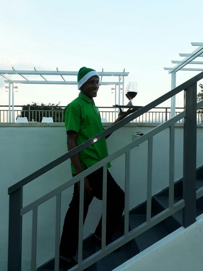 Green Palace Hotel Moca Bagian luar foto