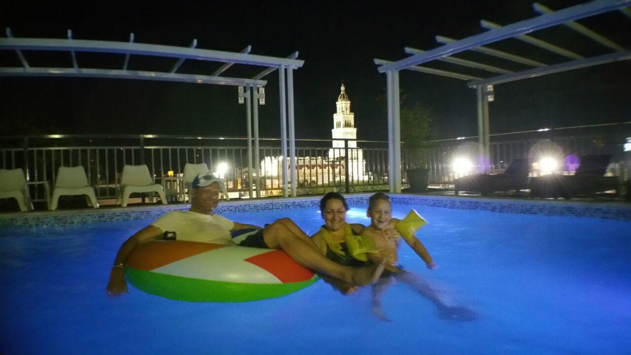 Green Palace Hotel Moca Bagian luar foto