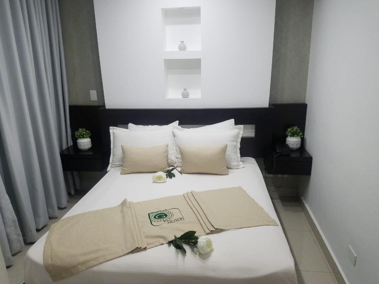 Green Palace Hotel Moca Bagian luar foto